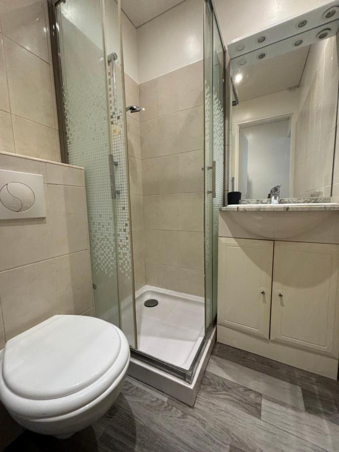 Ecrin De Verdure Au Chesnay Et Parking Gratuit Apartment Le Chesnay  Bagian luar foto